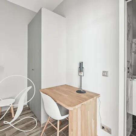 Oasis, Superbe 3 A 15eme * Paříž